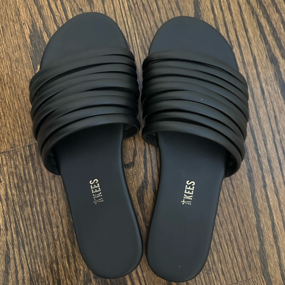 TKEES Women's Black Strappy Sandals